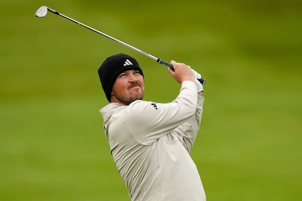 Un profesional del DP World Tour bate el récord del campo de Doonbeg y supera el corte tras firmar una tarjeta de 76 el jueves