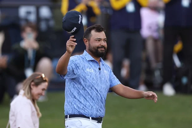 J.J. Spaun, «el intruso», fue ignorado, así que se fue a Wentworth y arrasó con todos, incluido Rory McIlroy