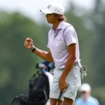 Charlie Woods cae —tras un contratiempo con la cámara— en la eliminatoria de 14 de 2 para clasificarse para la ronda «match play» del U.S. Junior Am.