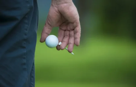 Problemas tontos del golf: «¿Alguien lleva otra pelota encima?»