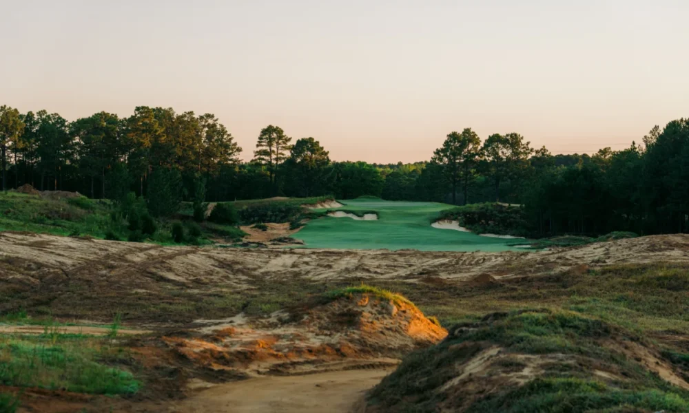 Hemos podido echar un primer vistazo al Pinehurst n.º 11, el último diseño especial de Bill Coore.