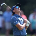 Rickie Fowler vuelve a estar en la cuerda floja en los playoffs del circuito