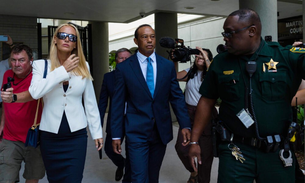 Tiger Woods llega a un acuerdo con la fiscalía tras su detención en marzo; evita la cárcel, pero se le suspende el carné de conducir de ladriver durante cinco años